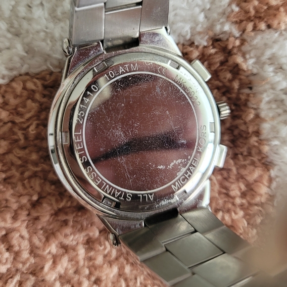 Silver Michael Kors watch - Picture 4 of 10